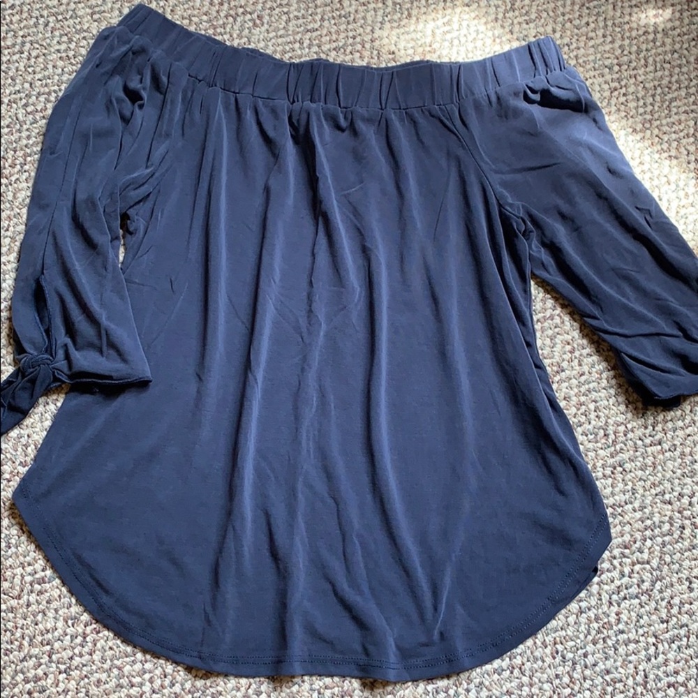 Francesca’s navy blue off the shoulder top size XS